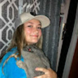 Meet your Posher, Dakota